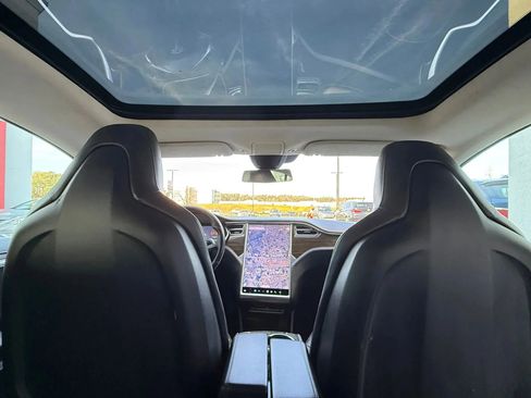 Used 2015 Tesla Model S 85D image 20
