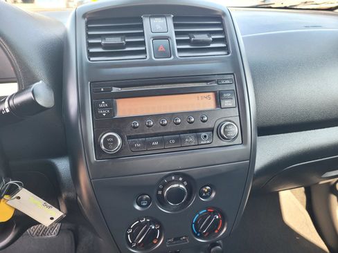 Used 2017 Nissan Versa S Plus FWD image 25
