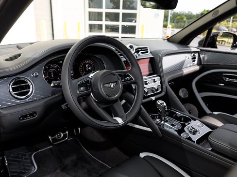 New 2026 Bentley Bentayga Speed AWD/4WD image 31