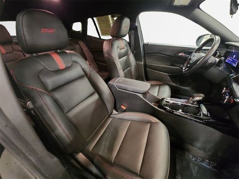Certified 2025 Chevrolet Trax RS w/ Driver Confidence Package image 26
