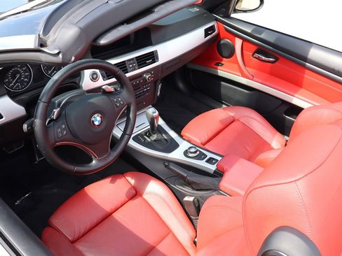 Used 2008 BMW 335i Convertible RWD image 26