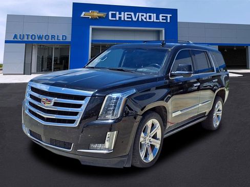 Used 2019 Cadillac Escalade Premium Luxury image 3