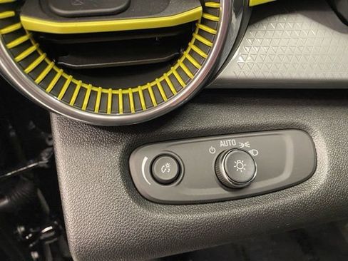 New 2026 Chevrolet Trax LT w/ Driver Confidence Package FWD image 31