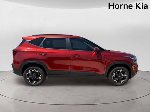 New 2026 Kia Seltos S FWD image 3