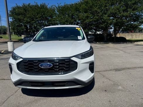 Used 2024 Ford Escape Active FWD image 9