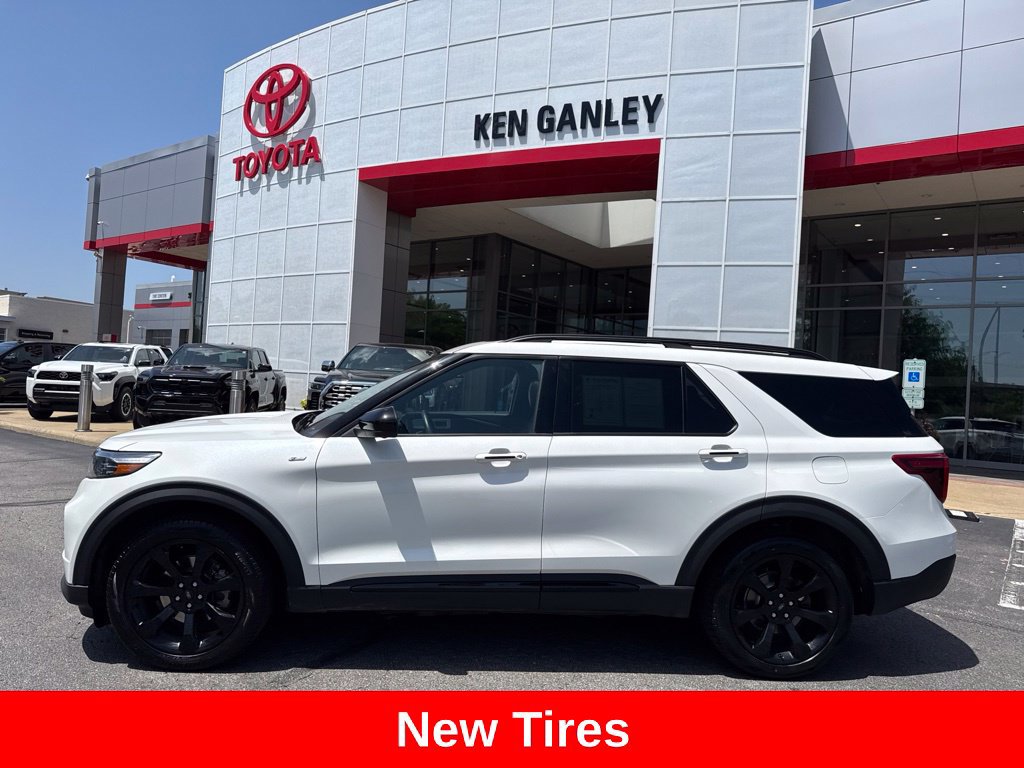 Used 2023 Ford Explorer ST-Line w/ Class IV Trailer Tow Package AWD/4WD image 3