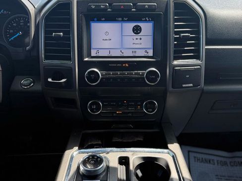 Used 2019 Ford Expedition XLT w/ Equipment Group 201A AWD/4WD image 15