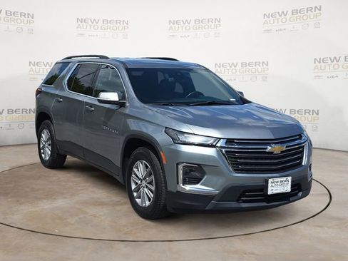 Used 2023 Chevrolet Traverse LT w/ LPO, Floor Liner Package AWD/4WD image 7