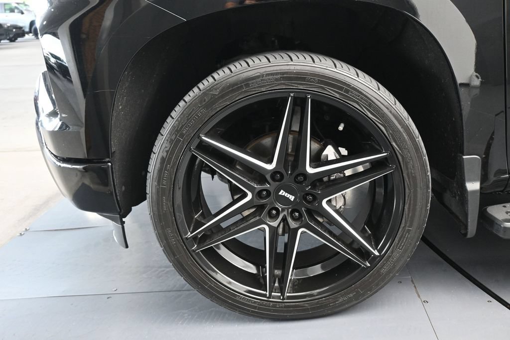 Used 2022 Chevrolet Silverado 1500 High Country RWD image 32