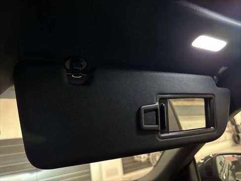 Used 2025 Audi Q8 Premium Plus w/ Premium Plus Package image 31