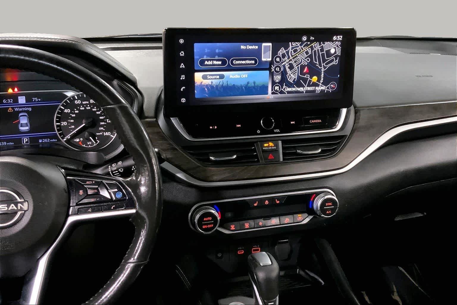 Used 2023 Nissan Altima 2.5 SL AWD/4WD image 7