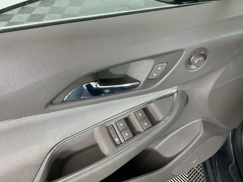 Used 2018 Chevrolet Cruze LT w/ Sun And Sound Package image 12