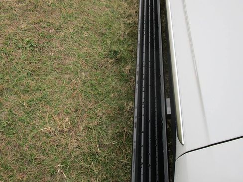 New 2026 GMC Yukon XL Denali w/ Sun & Power Step Package image 17