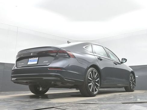 Used 2025 Honda Accord Touring image 48