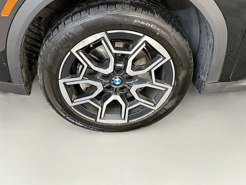 Used 2025 BMW X2 xDrive28i w/ Convenience Package image 11