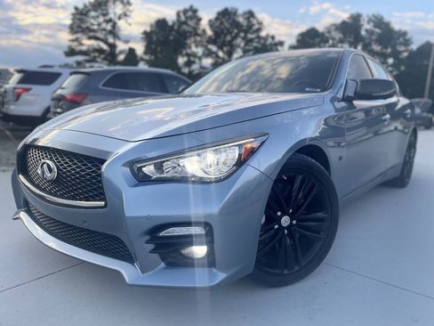 Used 2014 INFINITI Q50 AWD w/ Deluxe Touring Package image 3