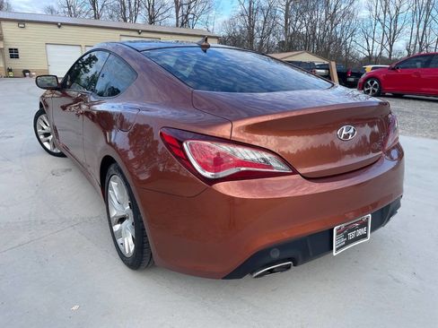 Used 2013 Hyundai Genesis 2.0T image 14