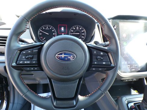 Used 2025 Subaru Crosstrek 2.5i Limited w/ Popular Package #3A AWD/4WD image 12