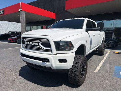 Used 2018 RAM 2500 Big Horn w/ Sport Appearance Group AWD/4WD image 2