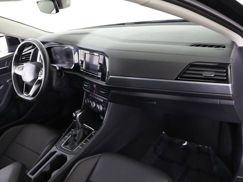 Used 2024 Volkswagen Jetta SE FWD image 27