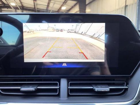 New 2026 Chevrolet Trax ACTIV w/ Sunroof Package image 18