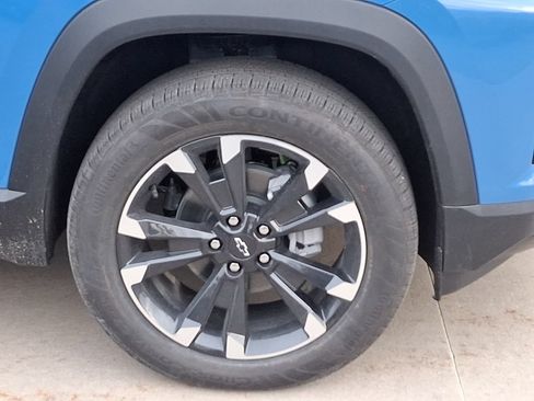 New 2026 Chevrolet Equinox RS w/ Convenience Package III AWD/4WD image 8