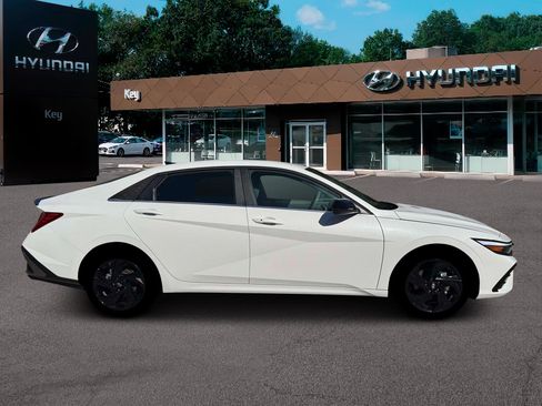 New 2026 Hyundai Elantra SEL Sport Premium image 9