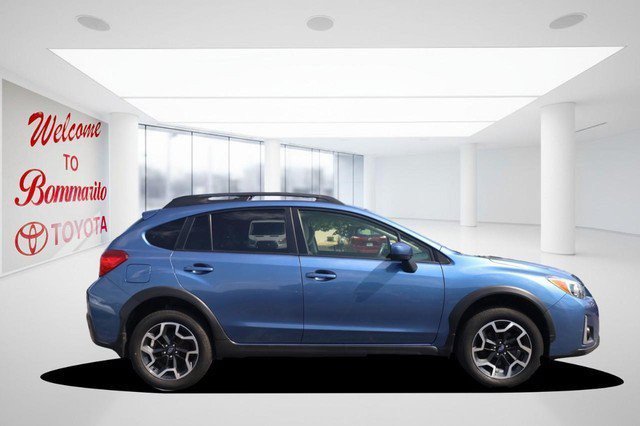 Used 2017 Subaru Crosstrek 2.0i Premium AWD/4WD image 5