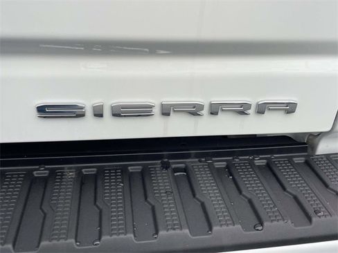 Certified 2022 GMC Sierra 2500 Denali w/ Denali Ultimate Package image 11