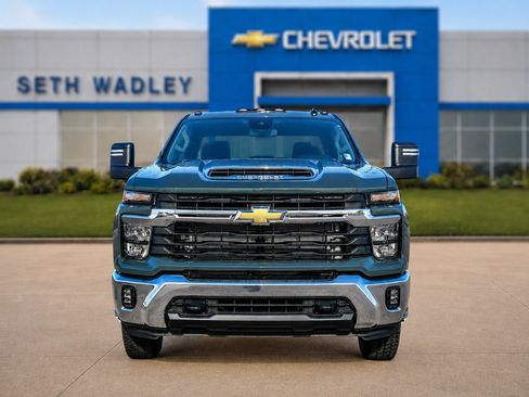 New 2026 Chevrolet Silverado 3500 LT w/ Convenience Package AWD/4WD image 2