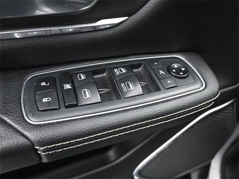 Used 2020 RAM 1500 Laramie image 13