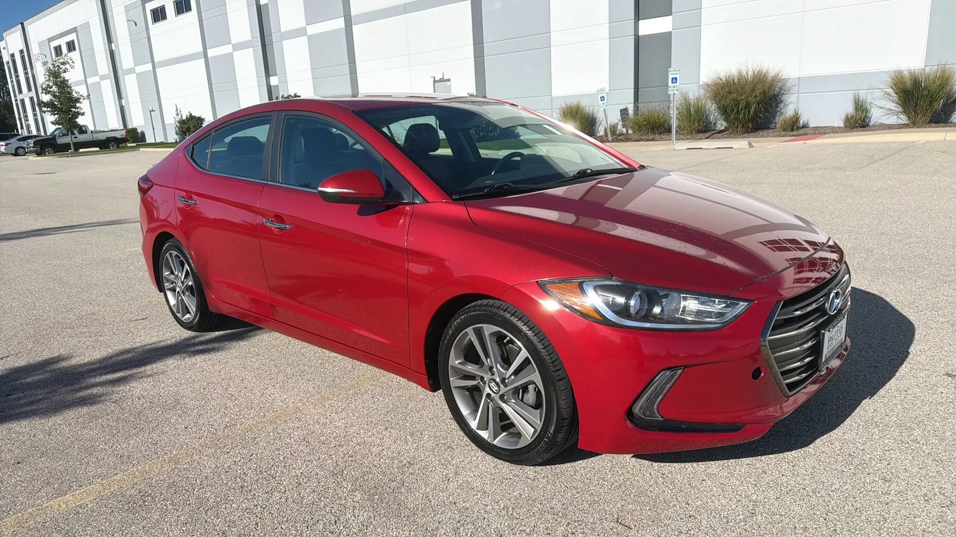 Used 2017 Hyundai Elantra Limited FWD image 3