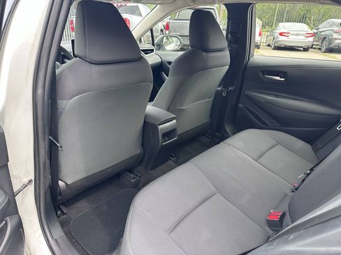 Used 2021 Toyota Corolla LE FWD image 30
