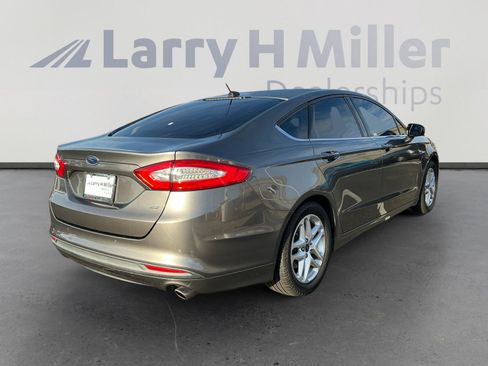 Used 2014 Ford Fusion SE image 5