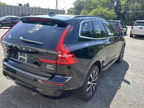 Used 2023 Volvo XC60 B5 Core w/ Climate Package AWD/4WD image 3