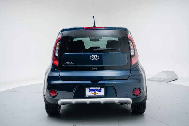 Used 2017 Kia Soul + FWD image 5