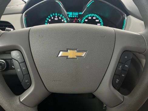 Used 2015 Chevrolet Traverse LS FWD image 60