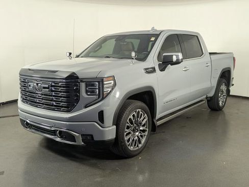 Used 2025 GMC Sierra 1500 Denali Ultimate image 4