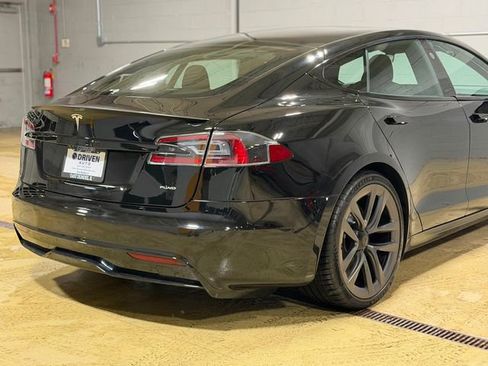 Used 2021 Tesla Model S Plaid image 12