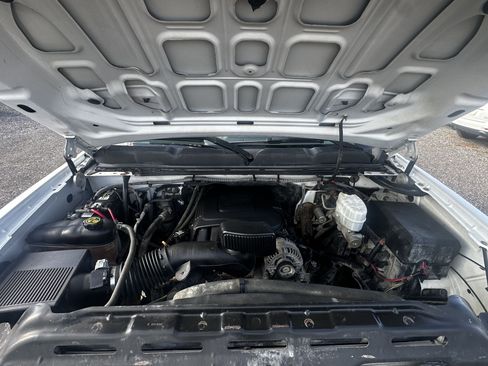 Used 2013 Chevrolet Silverado 3500 W/T image 10