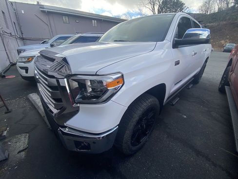Used 2020 Toyota Tundra Limited image 1