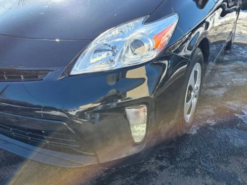 Used 2014 Toyota Prius Four image 37
