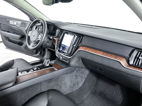 Used 2025 Volvo S60 B5 Plus w/ Climate Package image 25