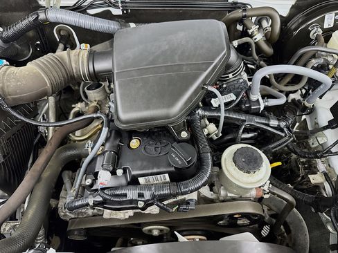 Used 2023 Toyota Tacoma SR image 35