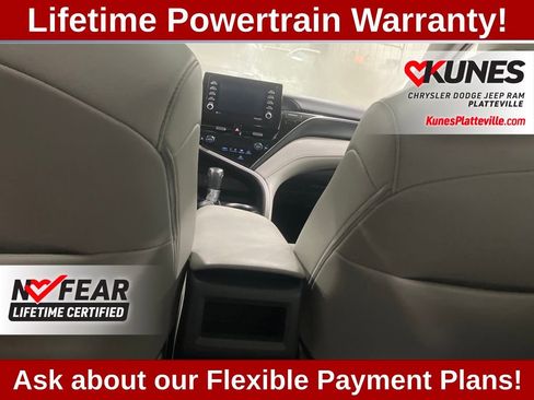 Used 2024 Toyota Camry SE image 30