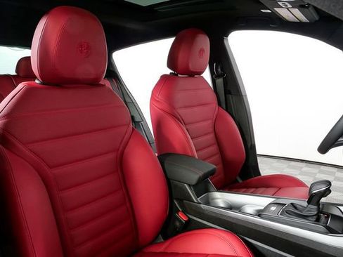 New 2026 Alfa Romeo Tonale w/ Red Premium Package AWD/4WD image 22