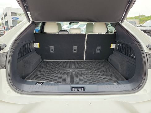 Used 2025 Ford Mustang Mach-E Premium RWD image 28