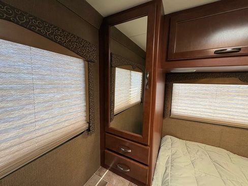 Used 2015 Ford E-450 and Econoline 450 Super Duty w/ Motorhome Prep Package RWD image 40