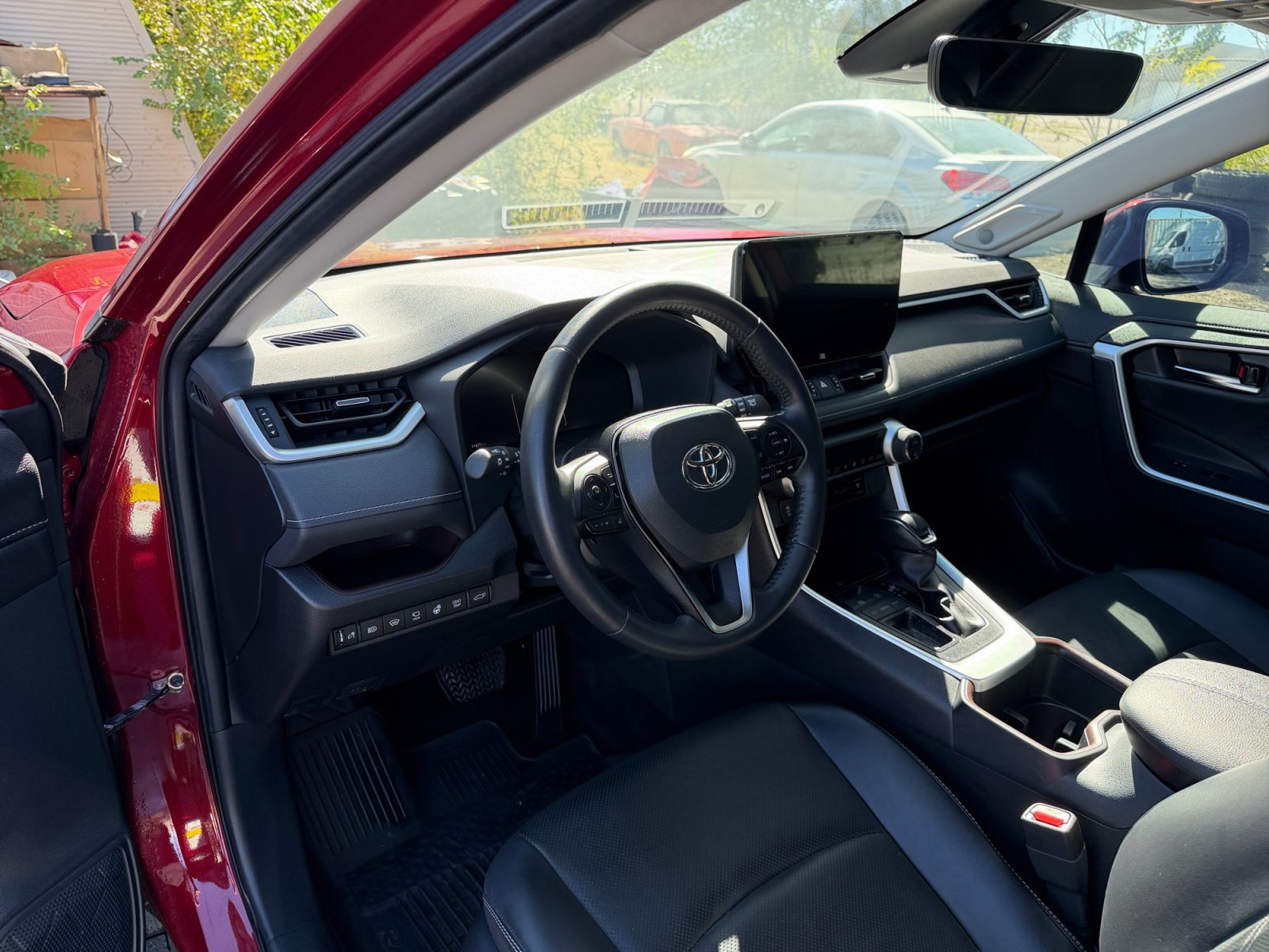 Used 2023 Toyota RAV4 Limited FWD image 18