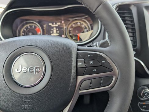 Used 2021 Jeep Cherokee Latitude Lux AWD/4WD image 24